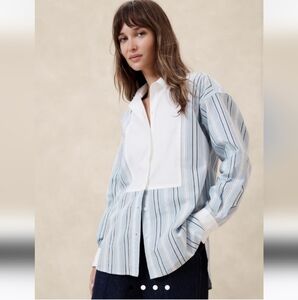 Banana Republic Light Blue and White Striped Button-Down Shirt